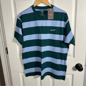 Levi's BRAND NEW with tags Vintage Fit short sleeve tee, size medium
